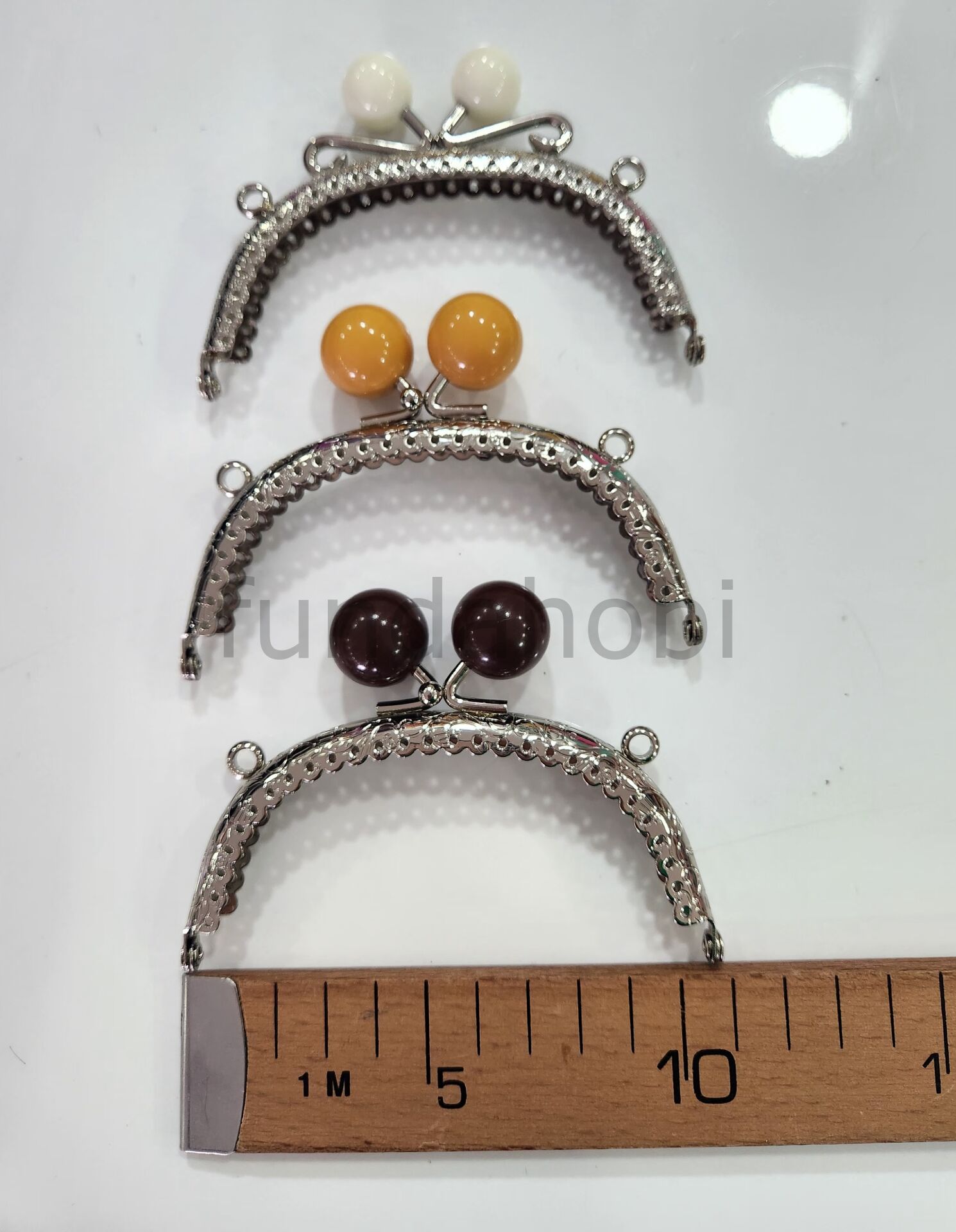 Boncuklu Metal Burs-Gri 10 cm