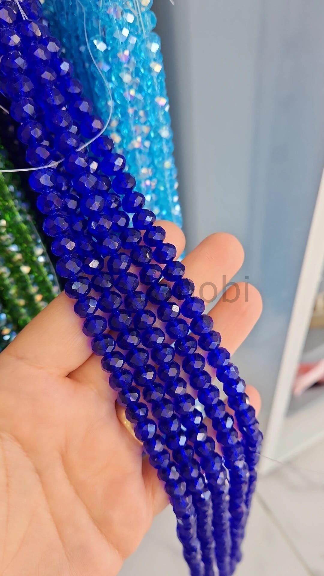 8 mm Faset Kesim Kristal Cam Boncuk - İpe Dizili  (1 Dizi) SaksMavi
