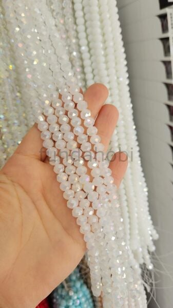 8 mm Faset Kesim Kristal Cam Boncuk - İpe Dizili  (1 Dizi) mat şeffaf