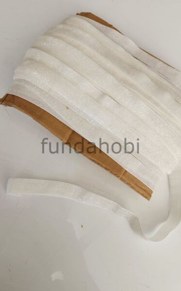 Simli Beyaz Lastik 3 metre