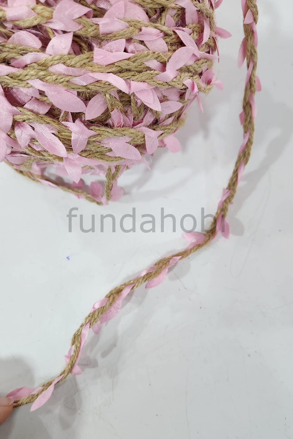 Jüt Sarmaşık-Pembe