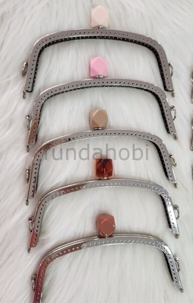 Boncuklu Metal Burs -Gümüş