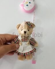 12 cm Kıyafetli Kız Peluş Ayıcık - Kırmızı Ekose