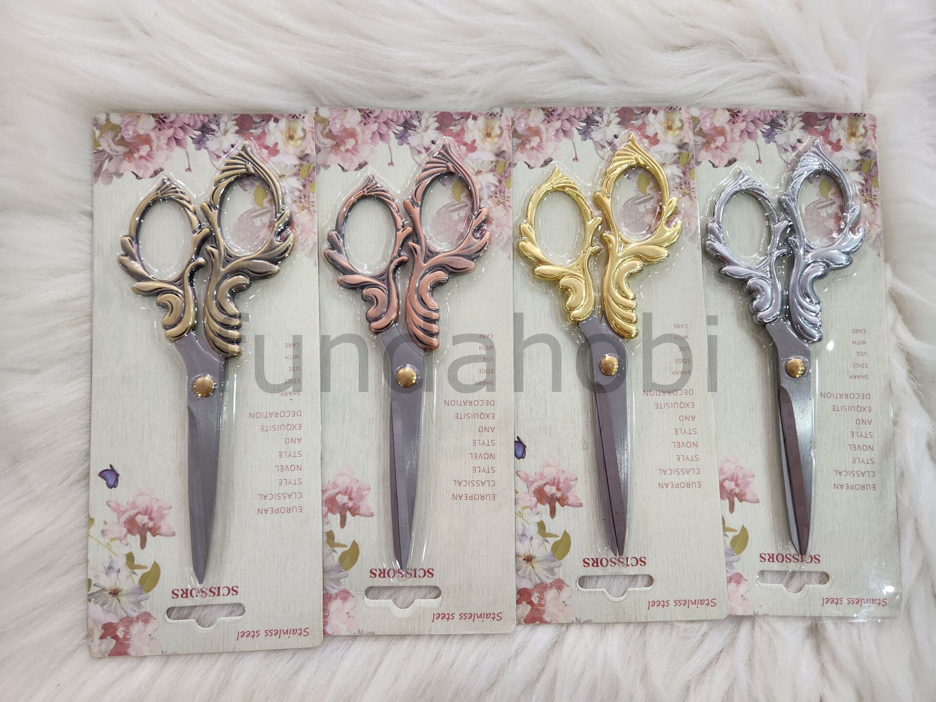 Nakış Desenli Makas