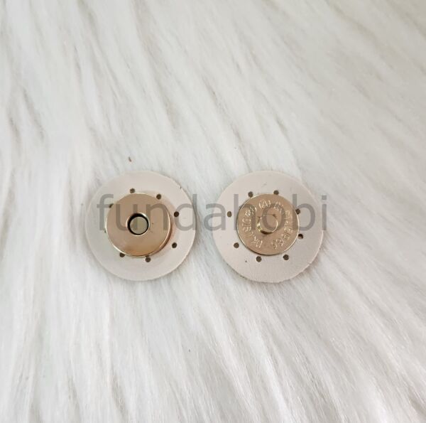 Dikmeli Deri Çıtçıtlar (Gold detaylı) KREM