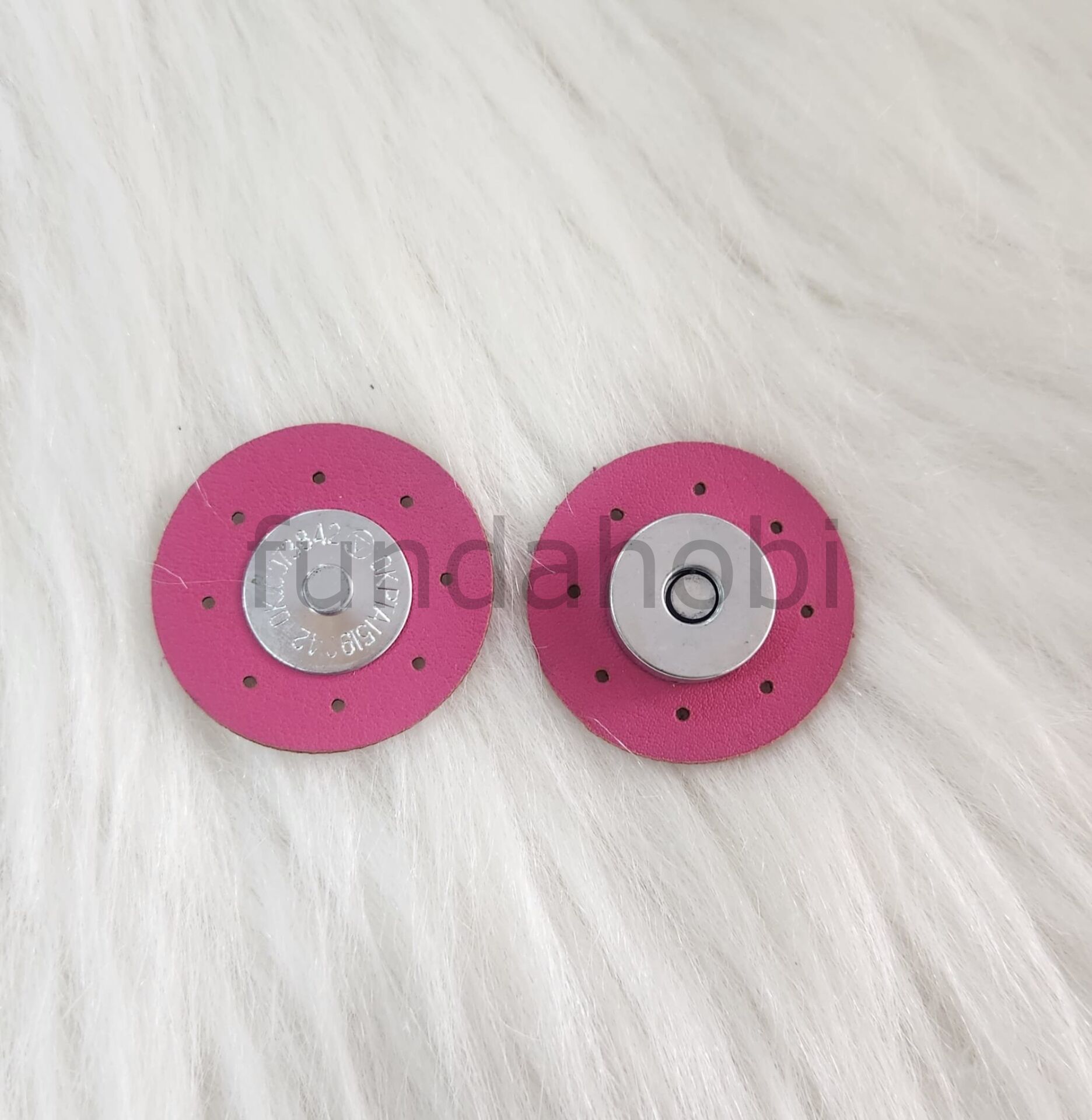 Dikmeli Deri Çıtçıtlar (Gümüş detaylı) FUŞYA