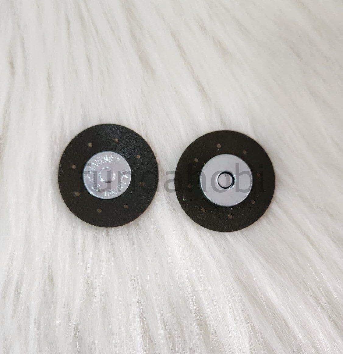 Dikmeli Deri Çıtçıtlar (Gümüş detaylı) Haki