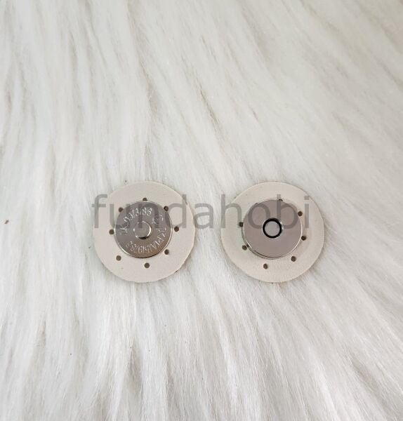 Dikmeli Deri Çıtçıtlar (Gümüş detaylı) KREM