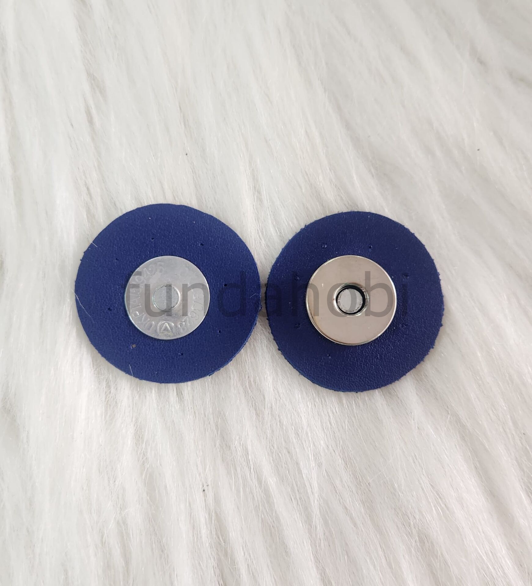 Dikmeli Deri Çıtçıtlar (Gümüş detaylı) MAVİ