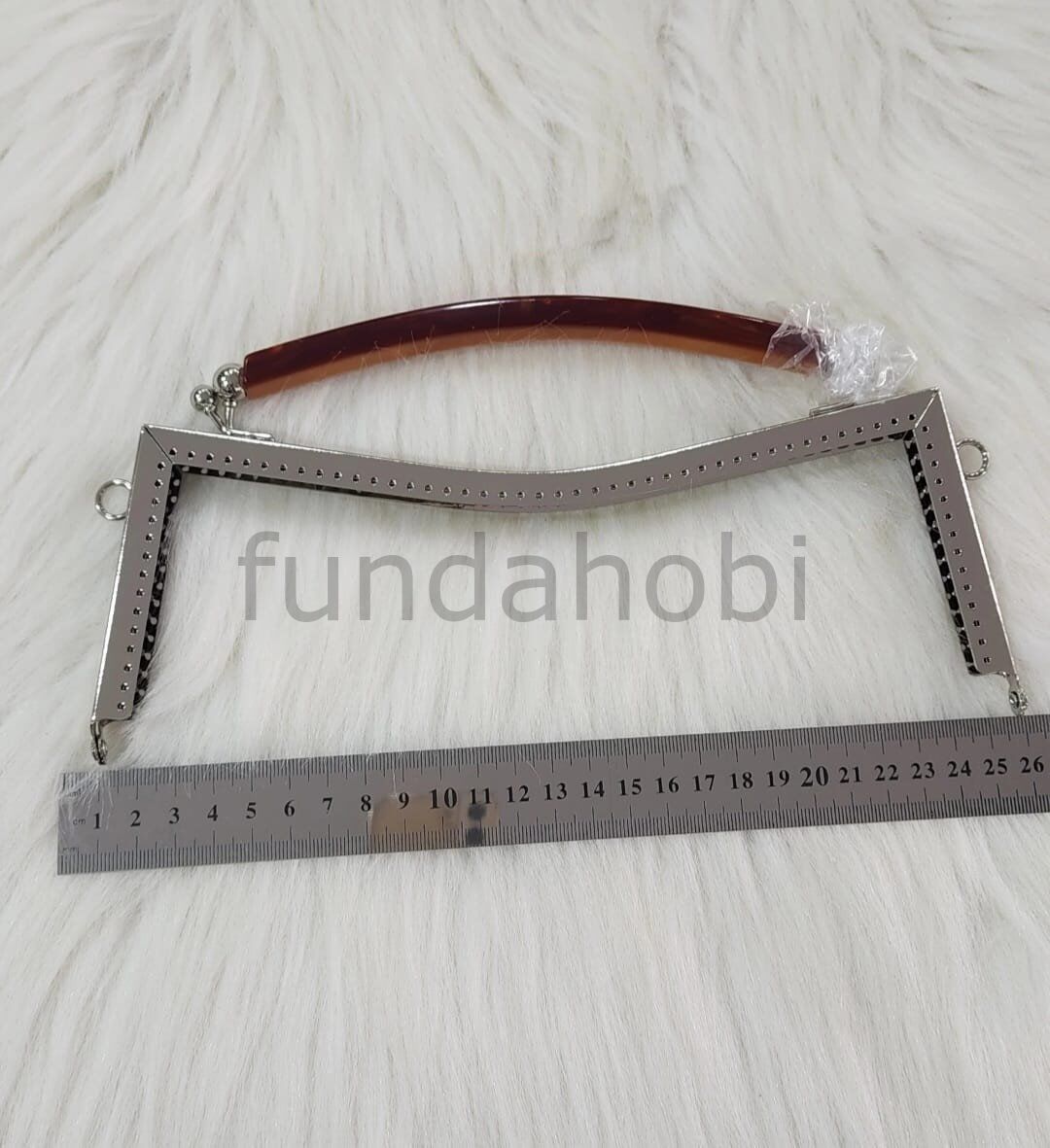 Akrilik Saplı Dikmeli Metal Çanta Bursu GRİ