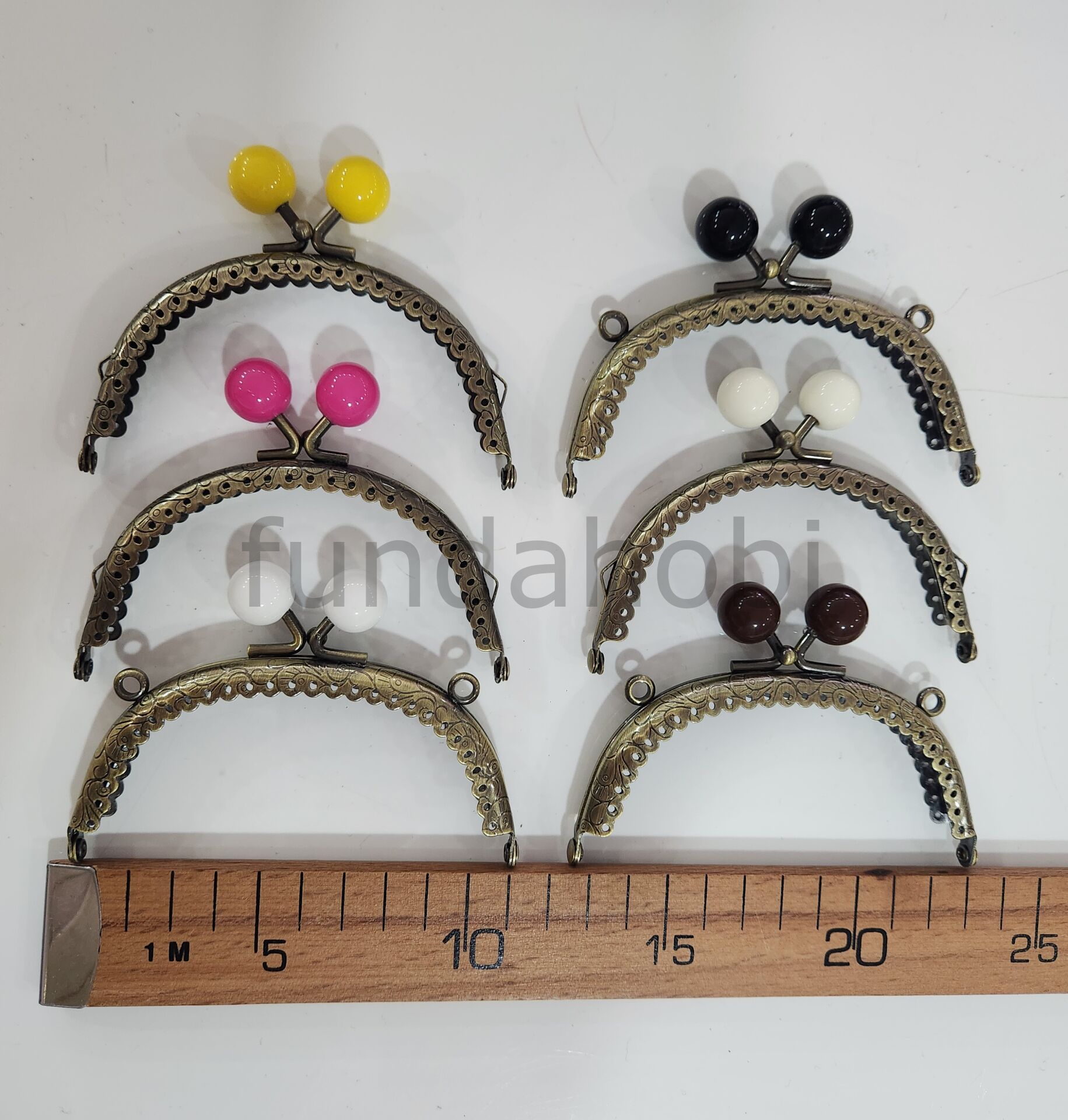 Boncuklu Metal Burs-Antik 10 cm