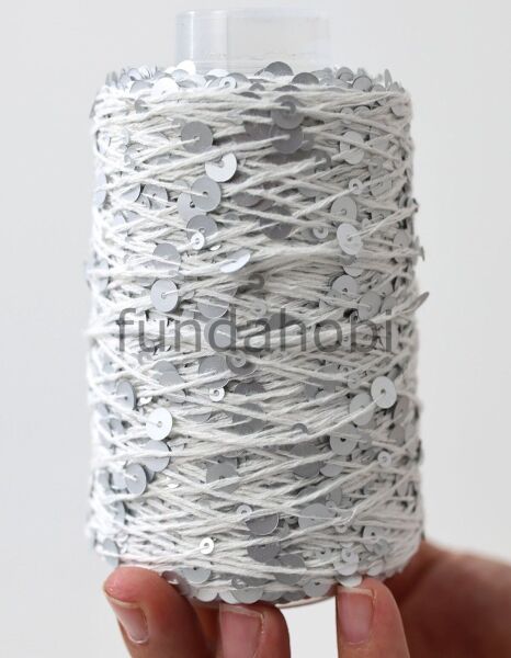 Pullu İp Beyaz-Gümüş 024