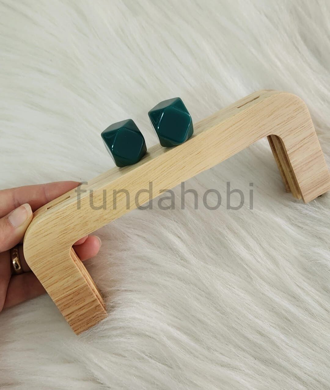 Boncuklu Mıknatıslı&Vidalı Ahşap Burs Zümrüt