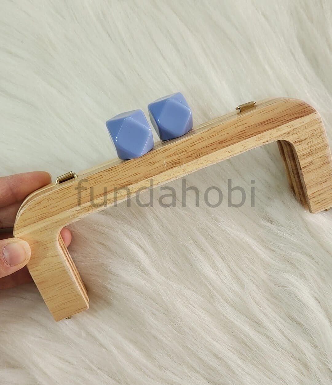 Boncuklu Mıknatıslı&Vidalı Ahşap Burs BEBE MAVİ
